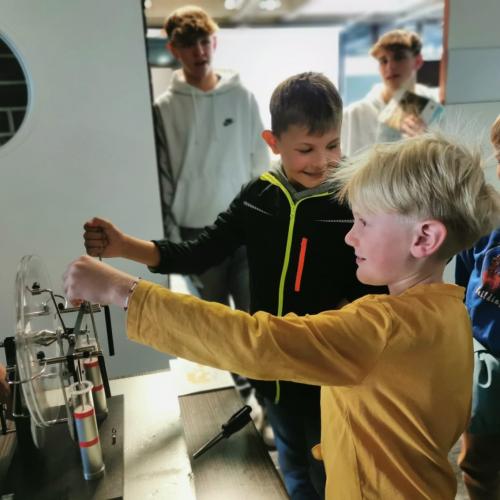 elektrisch geladene Haare