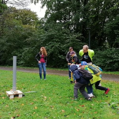 Wasserrakete startet