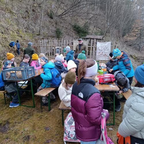 Kinder jausnen