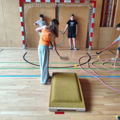 Minigolf im Turnsaal