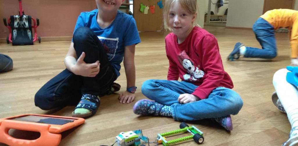 Lego stolze Baugruppe